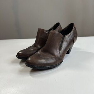 Born Bristol Clogs Booties Shoes Womens Size 6 US 36.5 EU Brown Leather Zip Up